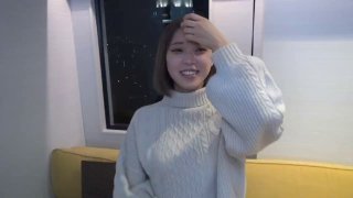 俄罗斯人与功物XXX假期驱车约操98年极品爆乳靓妹_高跟黑白丝